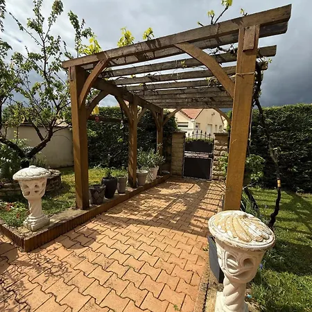 Joli Au Rez De Chaussee Διαμέρισμα