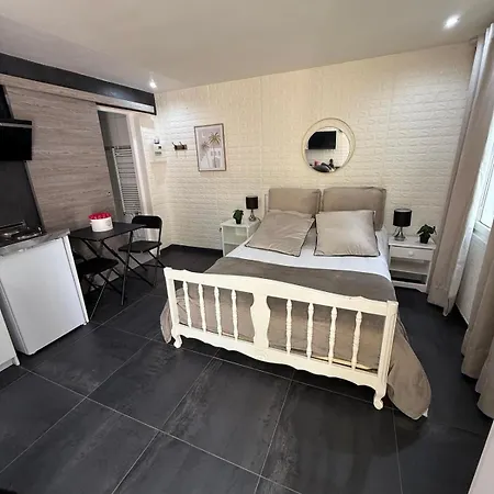 Joli Au Rez De Chaussee