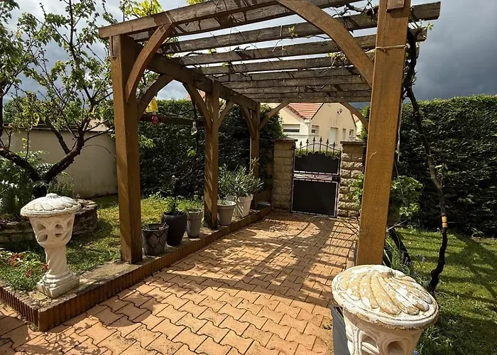 Joli Au Rez De Chaussee Apartment